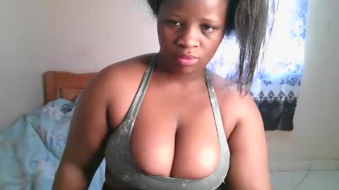 sexylucy33 online show from 02/02/26, 10:25