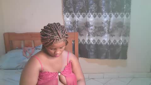 sexylucy33 online show from 02/19/26, 12:28