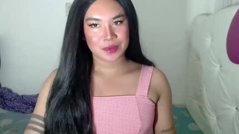 Mika online show from 09/27/25, 10:09