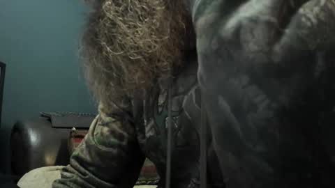 Sexymountainman420 online show from 10/29/25, 05:58