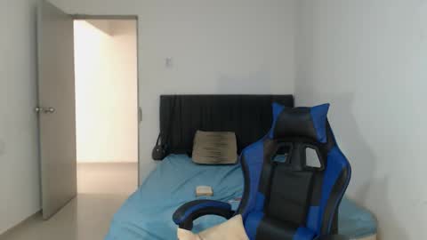 Natalia Duran online show from 12/02/25, 06:03