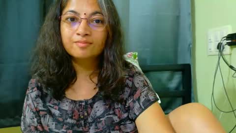 Snapshot of sexyniharika chatting on 10/01/25, 03:07 Niharika online show from 10/01/25, 03:07