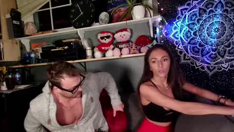 Snapshot of sexynymphocpl chatting on 02/14/25, 02:39 Royal Duo online show from 02/14/25, 02:39