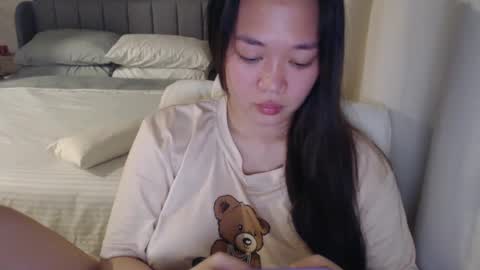 Snapshot of sexypenguin13 chatting on 12/10/24, 12:38 sexypenguin13 online show from 12/10/24, 12:38