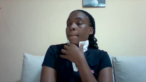 DOVY ACHIENG online show from 01/21/25, 04:27