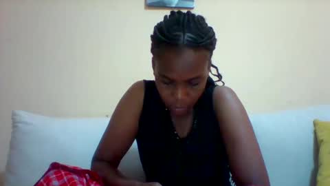 DOVY ACHIENG online show from 01/26/25, 08:46
