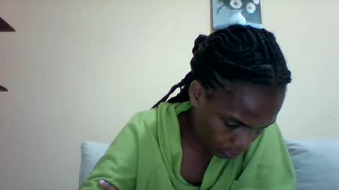 DOVY ACHIENG online show from 01/30/25, 06:32
