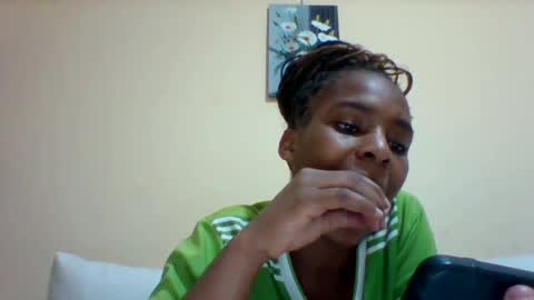 DOVY ACHIENG online show from 02/24/25, 06:47