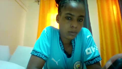 DOVY ACHIENG online show from 03/04/25, 10:02