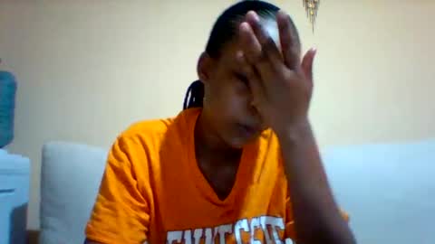 DOVY ACHIENG online show from 09/13/25, 07:52