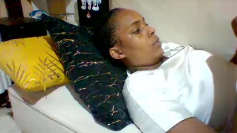 DOVY ACHIENG online show from 09/20/25, 01:12