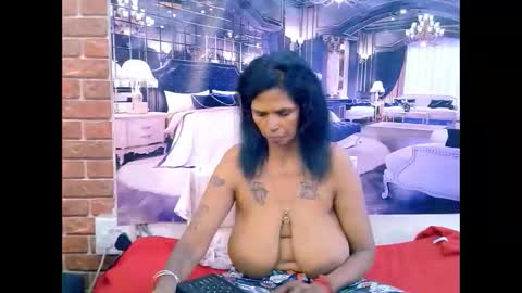 sexyva4u2luv online show from 05/05/26, 06:38