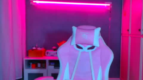 sexyvilleboy1 online show from 09/22/25, 11:40