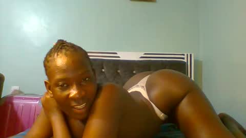 VIVIAN online show from 02/19/25, 08:33