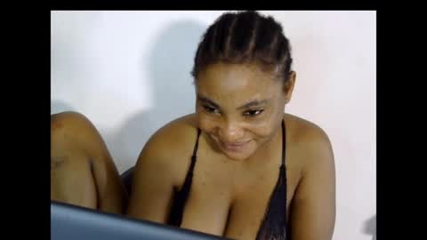 Snapshot of sexyvvy chatting on 07/06/26, 03:03 sexyvvy online show from 07/06/26, 03:03