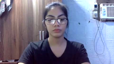 Xenaaa online show from 10/19/25, 08:53