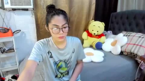 Xenaaa online show from 10/30/25, 02:29