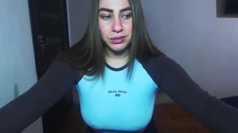 Yuliia online show from 12/16/25, 09:58