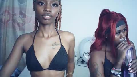 Snapshot of sexyzuriel chatting on 02/25/26, 07:45 sexyzuriel online show from 02/25/26, 07:45