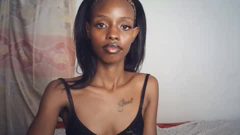 sexyzuriel online show from 03/12/26, 06:25