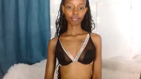 sexyzuriel online show from 06/03/26, 06:24
