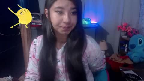 Snapshot of shaden_1 chatting on 02/15/25, 10:11 Liz online show from 02/15/25, 10:11