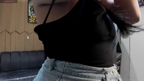 Snapshot of shaden_1 chatting on 02/04/26, 08:58 Liz online show from 02/04/26, 08:58