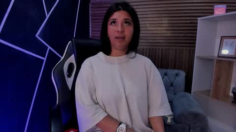 Snapshot of shaden_1 chatting on 02/19/26, 09:49 Liz online show from 02/19/26, 09:49