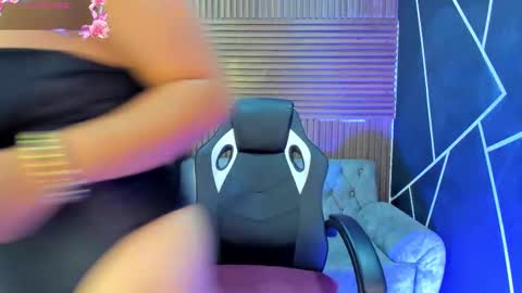 Snapshot of shaden_1 chatting on 02/20/26, 09:59 Liz online show from 02/20/26, 09:59