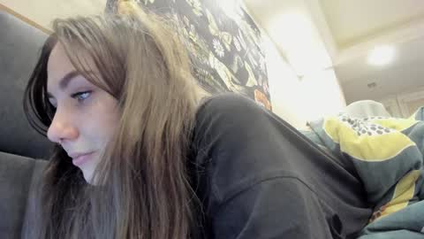 Snapshot of shadow_raffi chatting on 12/24/24, 12:22 shadow_raffi online show from 12/24/24, 12:22