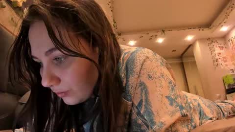 Snapshot of shadow_raffi chatting on 11/30/25, 07:18 shadow_raffi online show from 11/30/25, 07:18