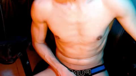 shadowfriend30 online show from 03/04/25, 07:41