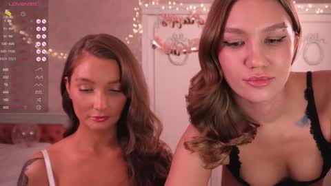 Snapshot of shadowladyyy chatting on 12/18/24, 05:31 Sindy and Nancy Next stream 1 December online show from 12/18/24, 05:31