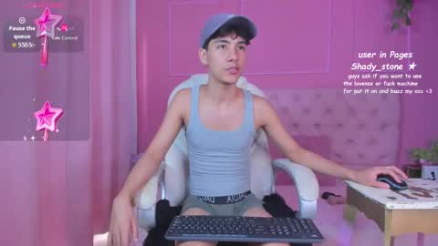 Snapshot of shady_stone chatting on 10/23/25, 08:40 shady_stone online show from 10/23/25, 08:40