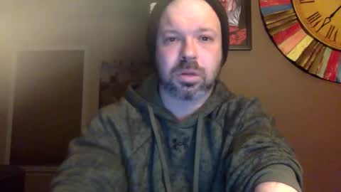 Snapshot of shadyyyyyy7 chatting on 03/01/25, 04:26 Shady online show from 03/01/25, 04:26