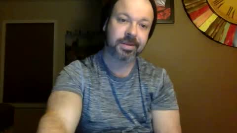 Snapshot of shadyyyyyy7 chatting on 11/21/25, 03:05 Shady online show from 11/21/25, 03:05