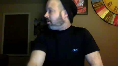 Snapshot of shadyyyyyy7 chatting on 11/27/25, 02:57 Shady online show from 11/27/25, 02:57