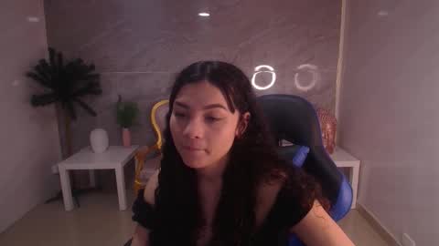 Snapshot of shalon_diaz_sub chatting on 03/08/25, 01:25 Shalon online show from 03/08/25, 01:25