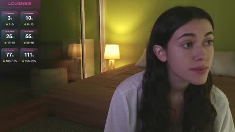 Snapshot of shamahasla chatting on 09/15/25, 12:32 Sade online show from 09/15/25, 12:32