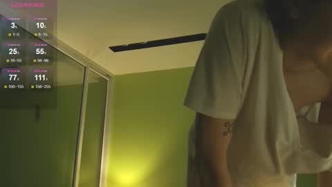 Snapshot of shamahasla chatting on 11/09/25, 12:31 Sade online show from 11/09/25, 12:31