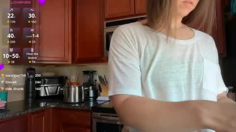 Shalynn online show from 05/28/26, 04:04