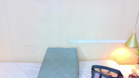 Catalina online show from 04/01/26, 07:55