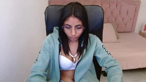 shanelle online show from 03/01/25, 06:13