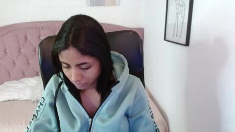 shanelle online show from 11/10/25, 03:05