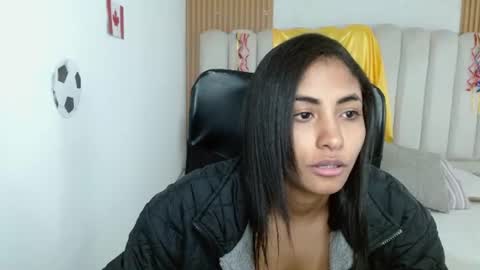 Snapshot of shaneelle chatting on 07/17/26, 12:12 shanelle online show from 07/17/26, 12:12