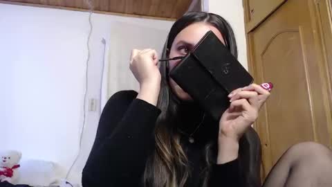 Snapshot of shanel_lozano chatting on 10/07/25, 06:49 shanel_lozano online show from 10/07/25, 06:49