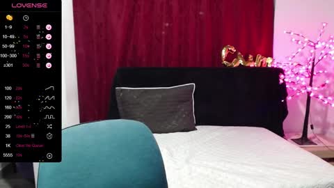 Snapshot of shanel_passion chatting on 02/09/25, 08:33 Shanel online show from 02/09/25, 08:33