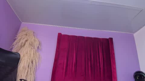 shanelle7 online show from 05/25/26, 12:44