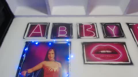 Shanell Moore online show from 02/05/25, 05:53