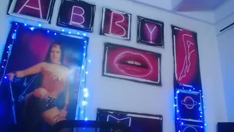 Shanell Moore online show from 02/07/25, 04:35